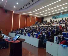 公务员考试高校巡讲